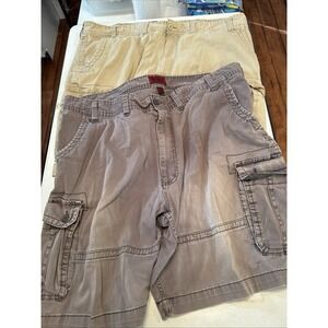 Lot Of 2 Foundry Mens Shorts Size 48 Gray Khaki Cargo Cotton Blend‎ Faded Grunge